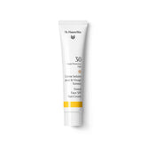 Dr. Hauschka Sävyttävä Aurinkosuojavoide Kasvoille SPF30 40 ml - Päiväys 11/2024 - integratoridirecthub.com